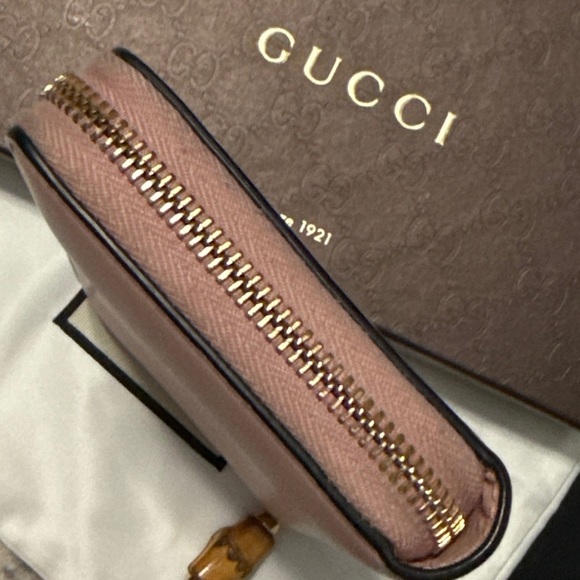 GUCCI Bamboo Zip Around Long Wallet - Picture 10 of 15